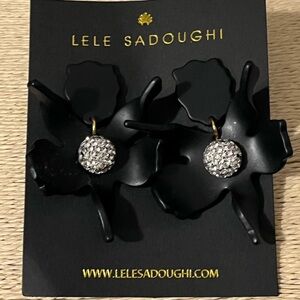 LELE SADOUGHI NWT AUTHENTIC JET BLACK SMALL CRYSTAL LILY EARRINGS